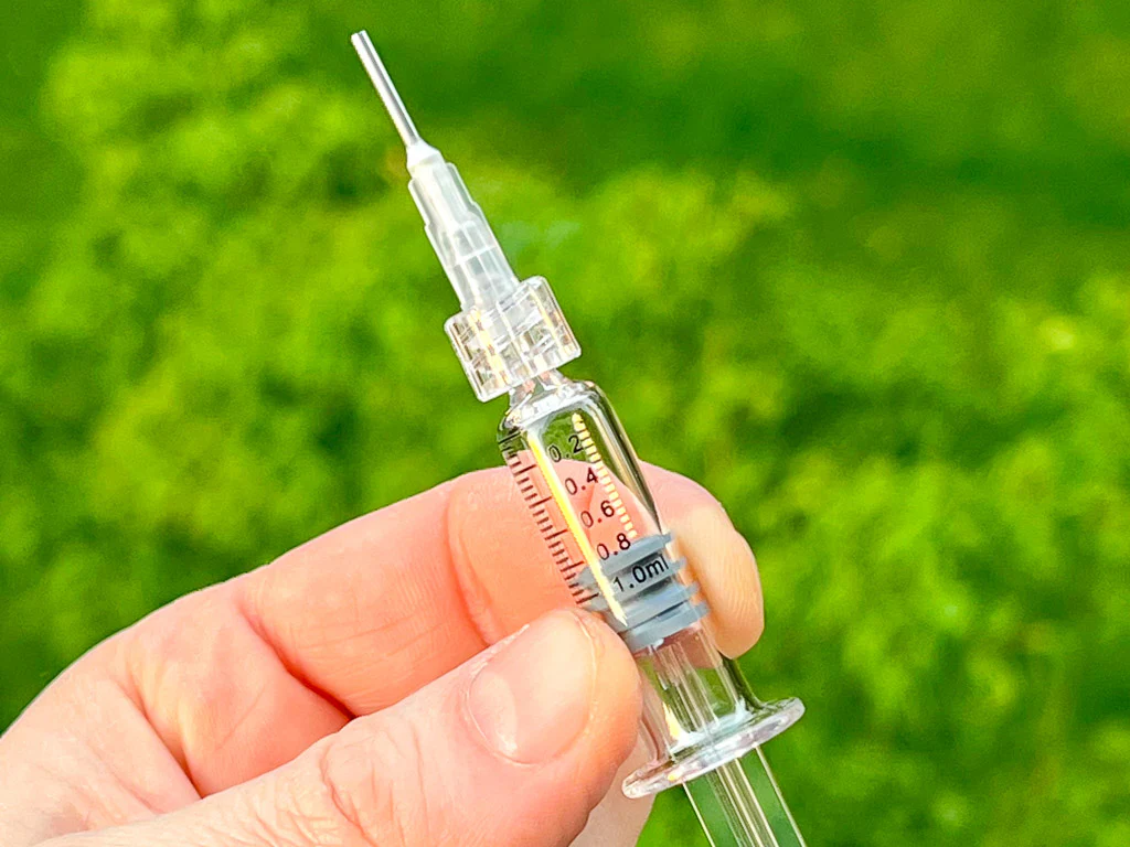 Glass Syringe with Blunt Tip - Image 3