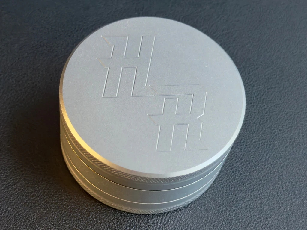 Herb Ripper Stainless Steel Grinder - Image 5
